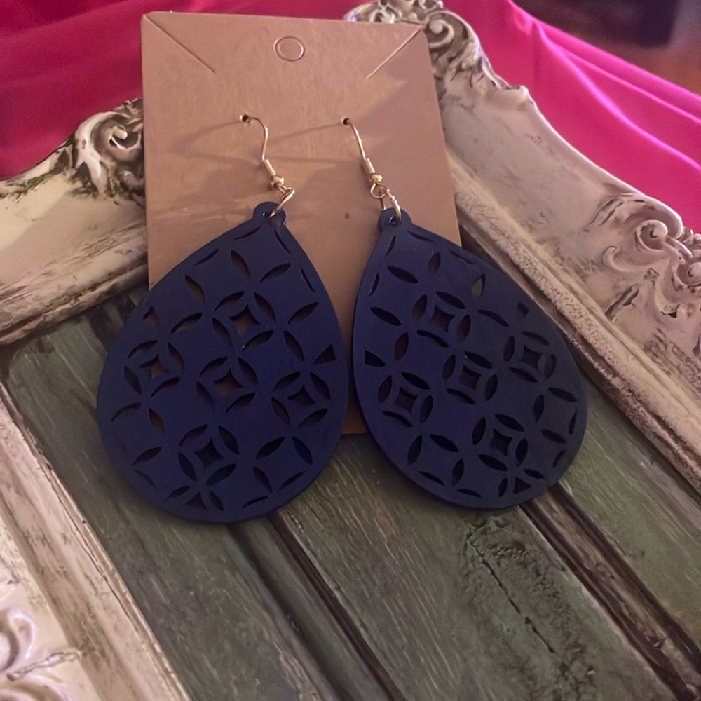Navy Wood Earrings (3)